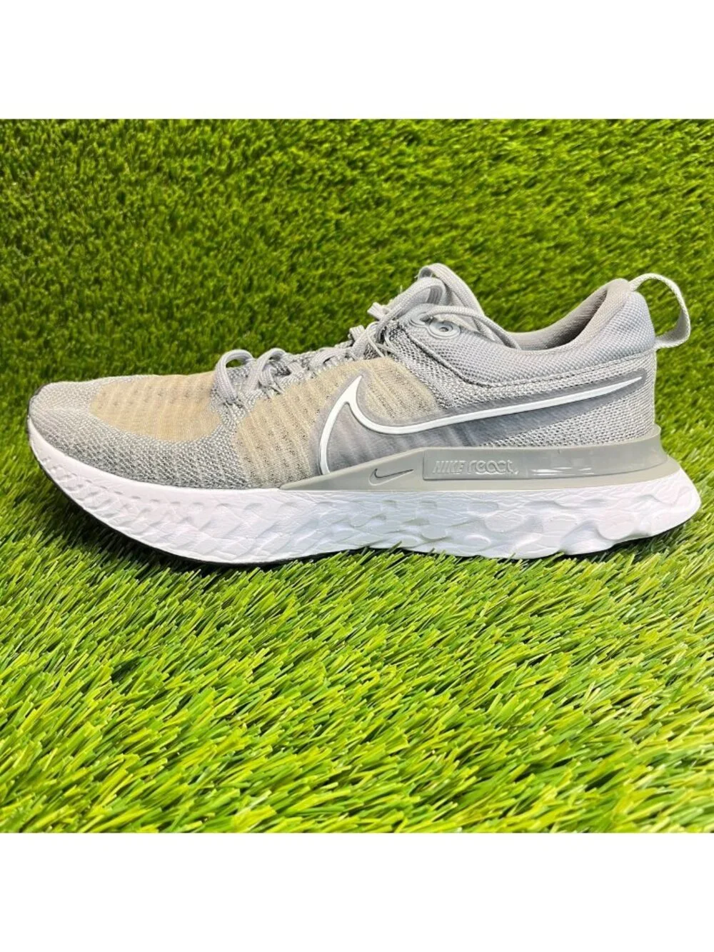 Nike React Infinity Run Flyknit 2 Womens Size 9.5 Gray Running Shoes Sneakers